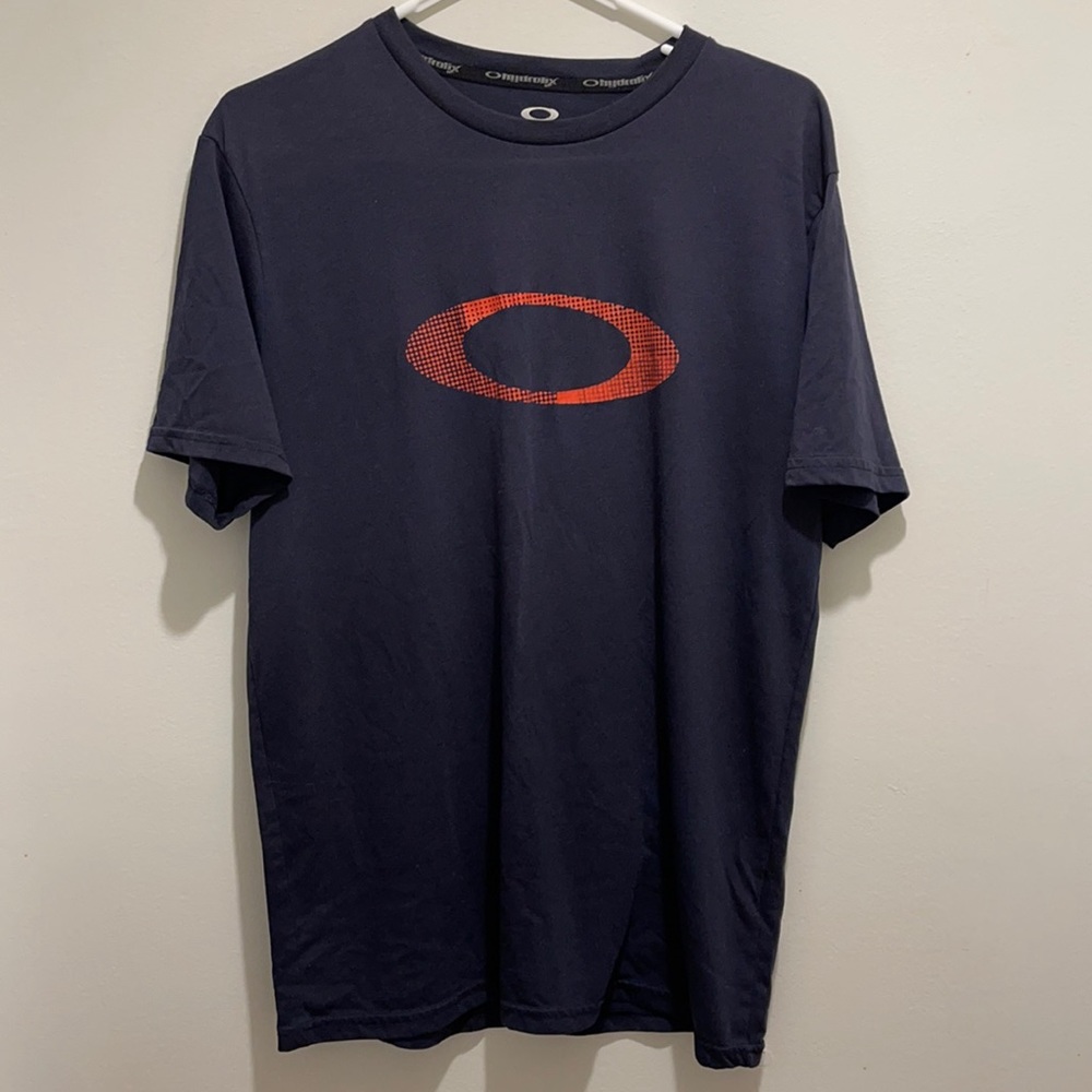 Men’s Oakley Tshirt